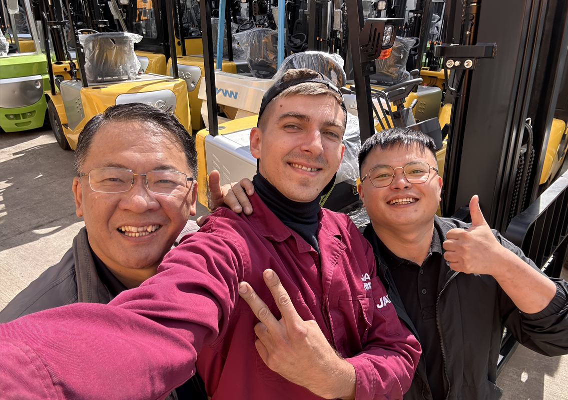 JAC Russia Customer Training